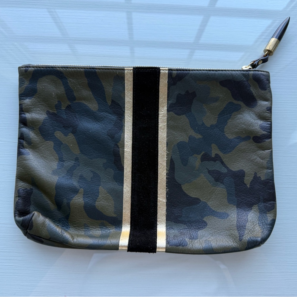 Camouflage w/ Black Stripe Kempton & Co Case - Picture 2 of 3